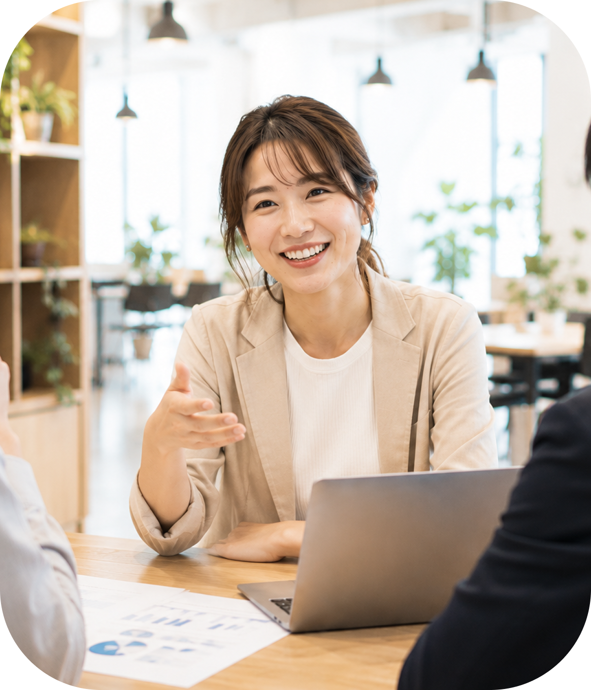 AI活用担当が相談に乗るイメージ